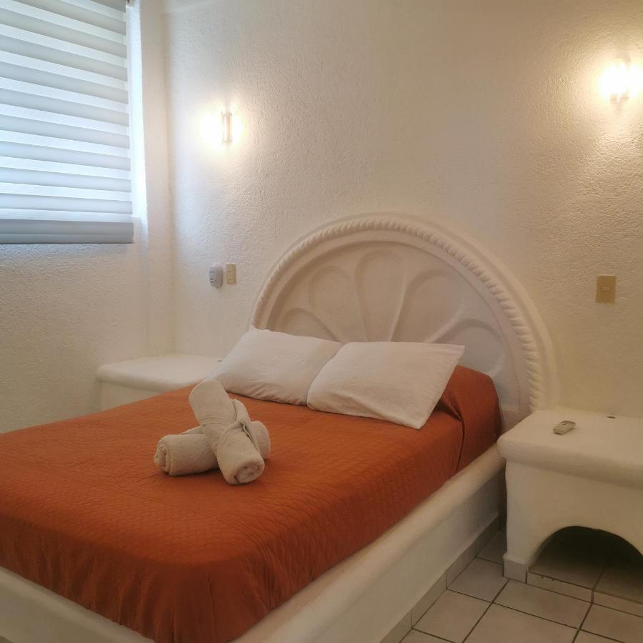 2 Bedroom Apartment With A/C Wi-Fi Best Location! 지와타네호 외부 사진