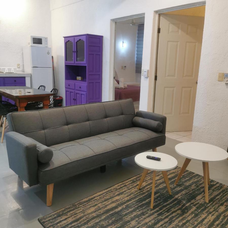 2 Bedroom Apartment With A/C Wi-Fi Best Location! 지와타네호 외부 사진