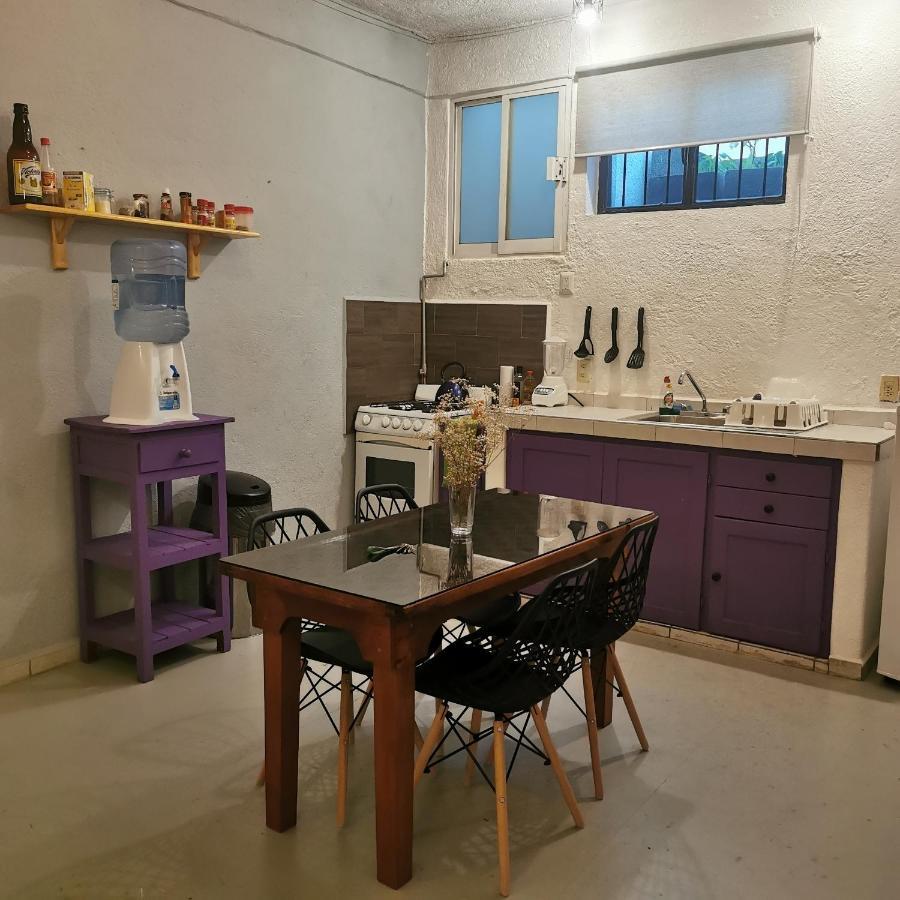 2 Bedroom Apartment With A/C Wi-Fi Best Location! 지와타네호 외부 사진