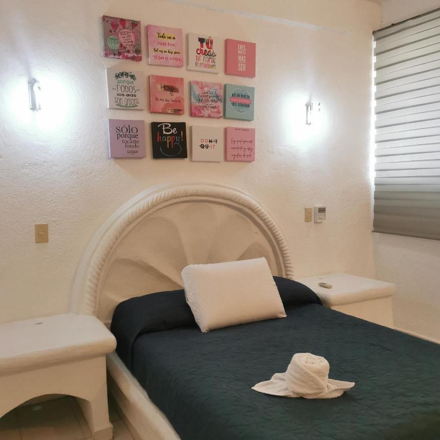 2 Bedroom Apartment With A/C Wi-Fi Best Location! 지와타네호 외부 사진